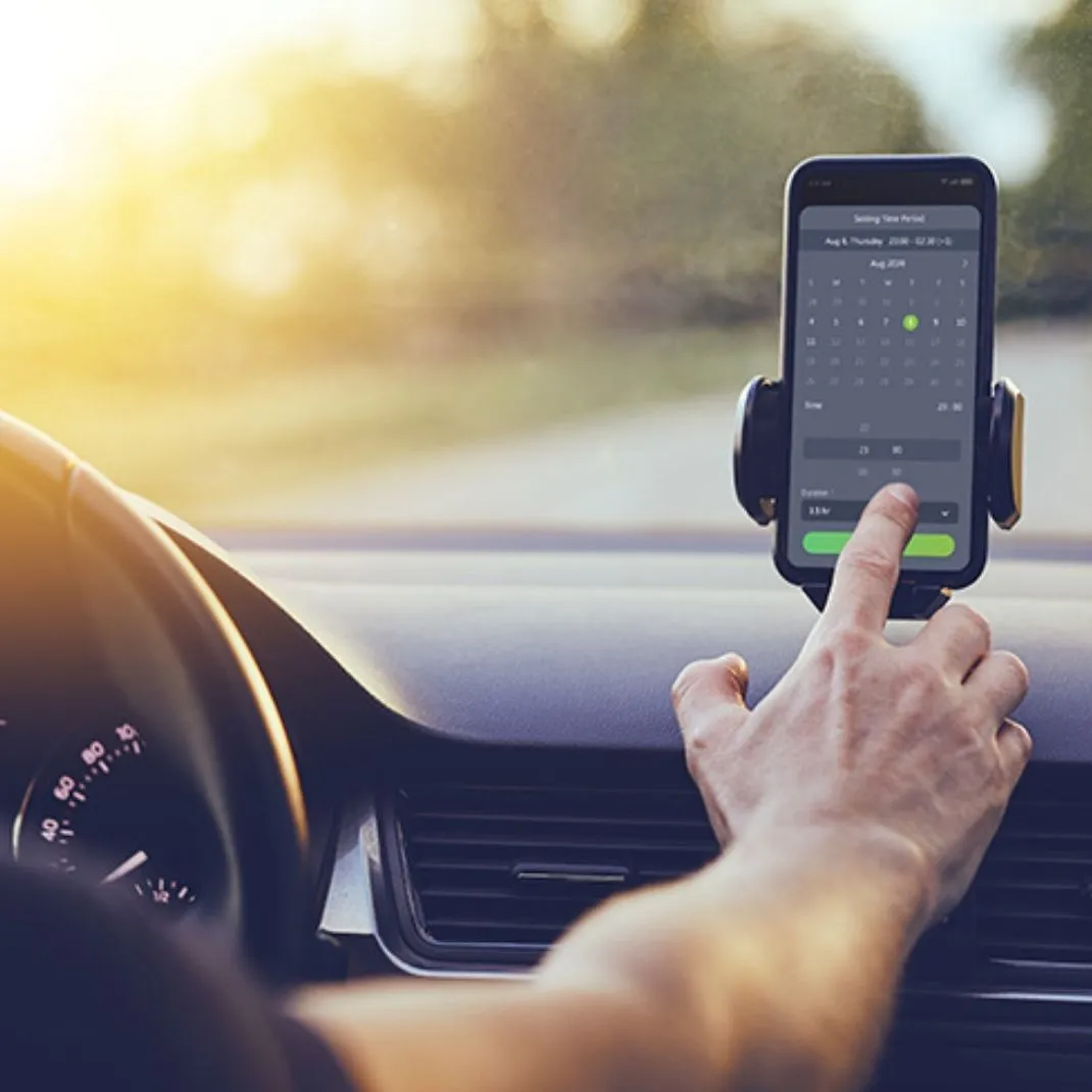 Driver sets a charging schedule from the aConnect app in their car